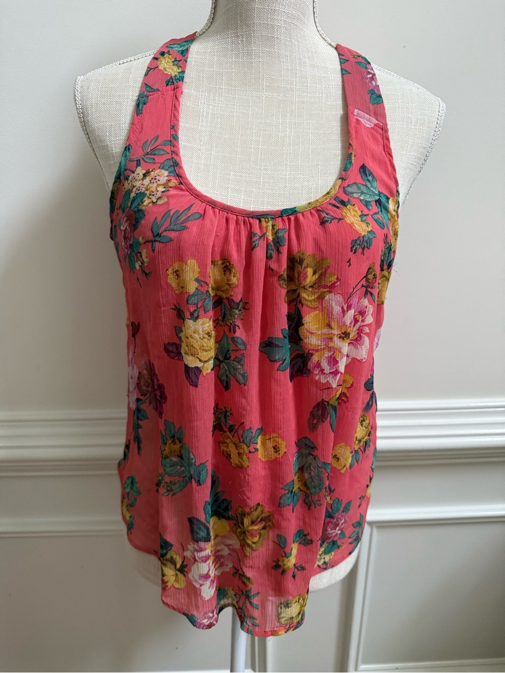 Ambiance Coral Floral Scoop Neck Tank